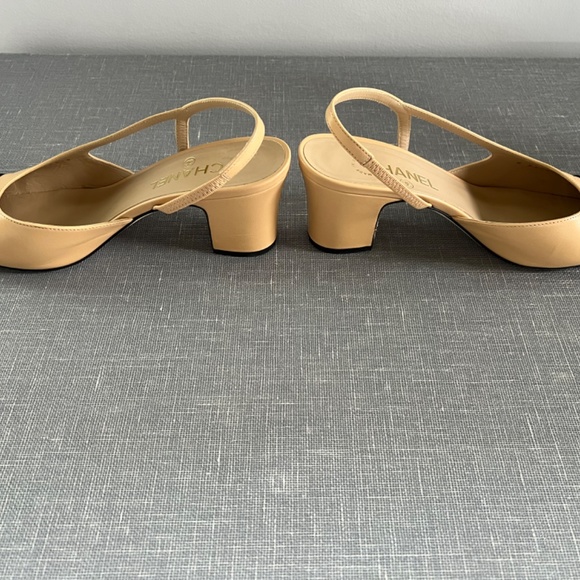 Too Small - Picture 6 of 7